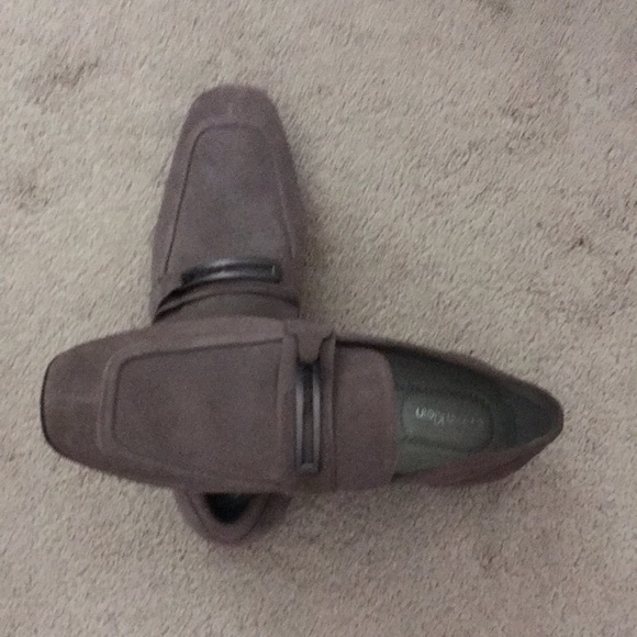 Calvin Klein - Suede, size 9, colour pewter, Slip on, brand new. - Picture 7 of 9